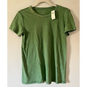 Aerie tshirt NWT green size xs